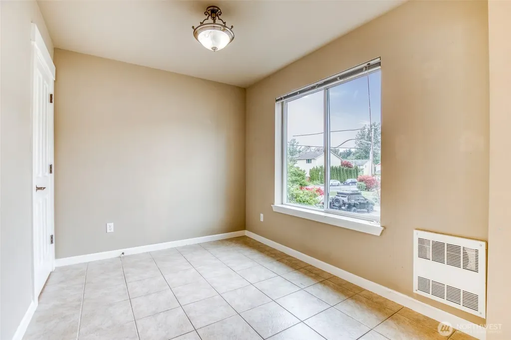 1727 98th Pl SW Everett WA 98204