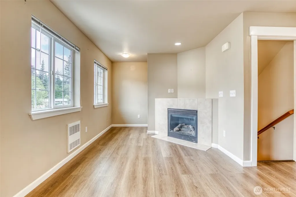 1727 98th Pl SW Everett WA 98204