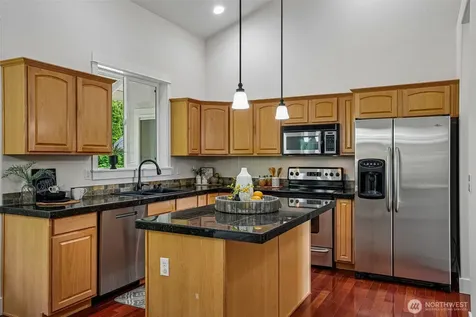 1043 Potlatch Drive Fox Island WA 98333