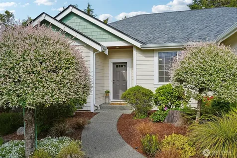 1043 Potlatch Drive Fox Island WA 98333