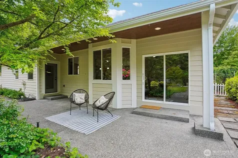 1043 Potlatch Drive Fox Island WA 98333