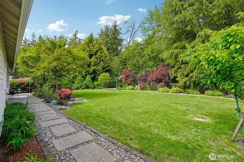 1043 Potlatch Drive Fox Island WA 98333
