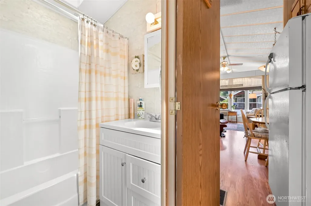 5001 Bay Road Blaine WA 98230