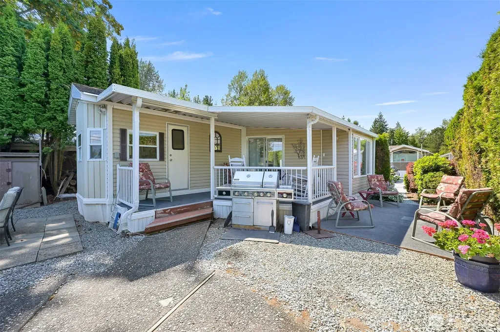 5001 Bay Road Blaine WA 98230