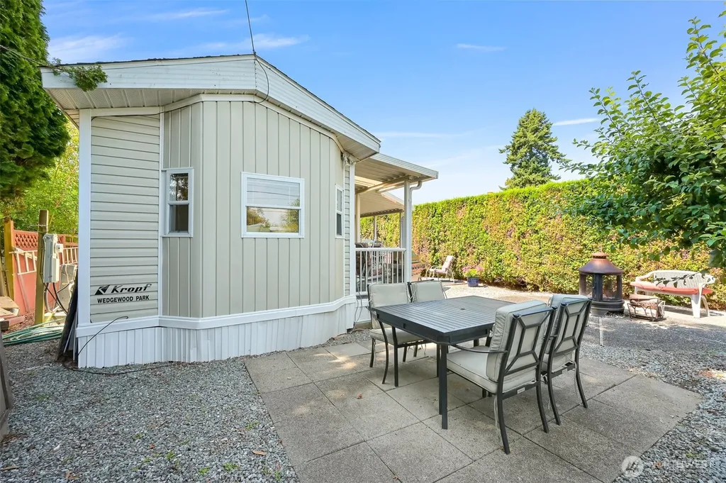 5001 Bay Road Blaine WA 98230