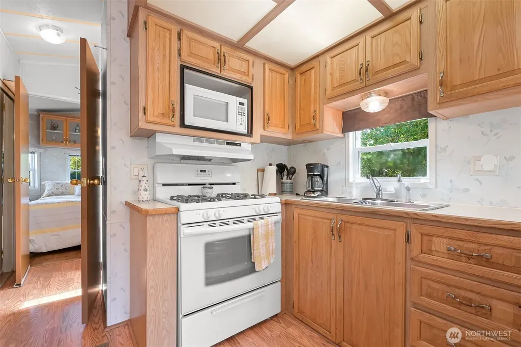 5001 Bay Road Blaine WA 98230
