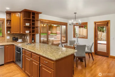 4651 171st Avenue SE Bellevue WA 98006