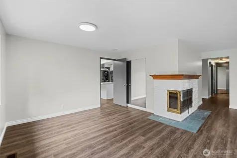 2157 N 122nd Street Seattle WA 98133