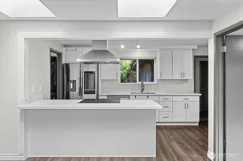 2157 N 122nd Street Seattle WA 98133