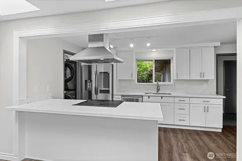 2157 N 122nd Street Seattle WA 98133