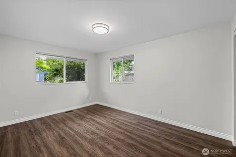 2157 N 122nd Street Seattle WA 98133