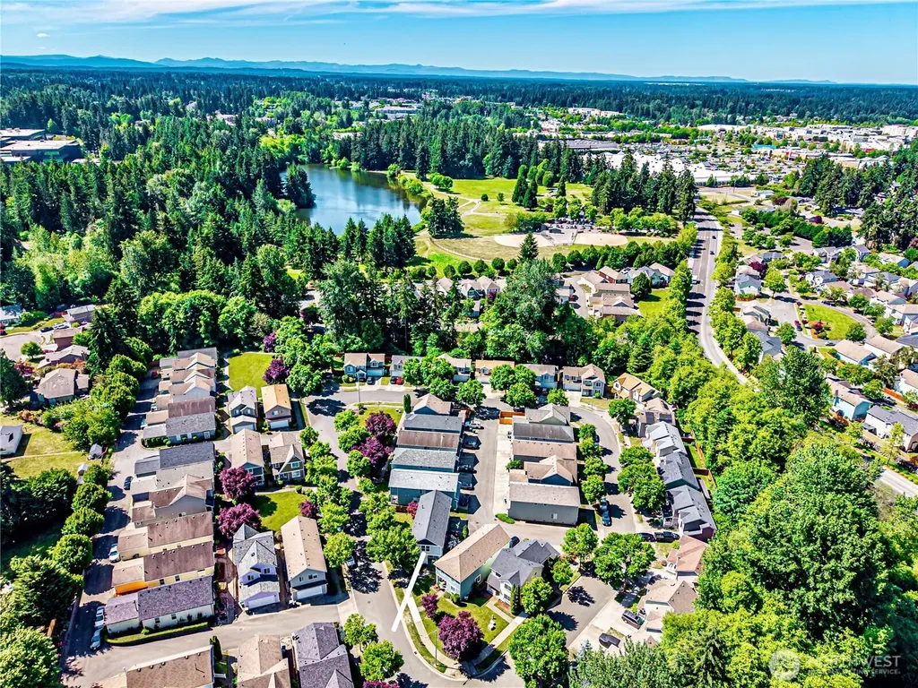 2706 9th Street SE Puyallup WA 98374