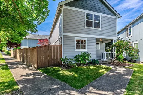 2706 9th Street SE Puyallup WA 98374