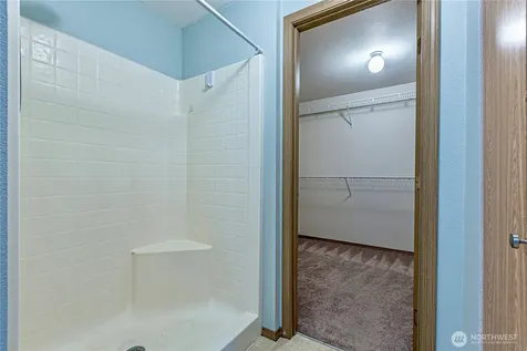 2706 9th Street SE Puyallup WA 98374