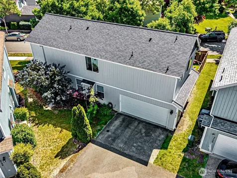 2706 9th Street SE Puyallup WA 98374
