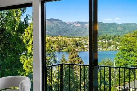 18315 Majestic Ridge Lane Mount Vernon WA 98274