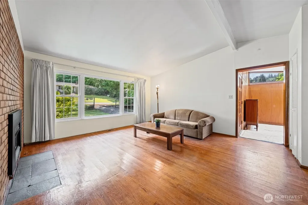 4045 149th Avenue SE Bellevue WA 98006