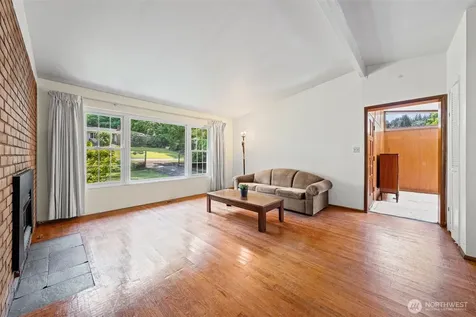 4045 149th Avenue SE Bellevue WA 98006