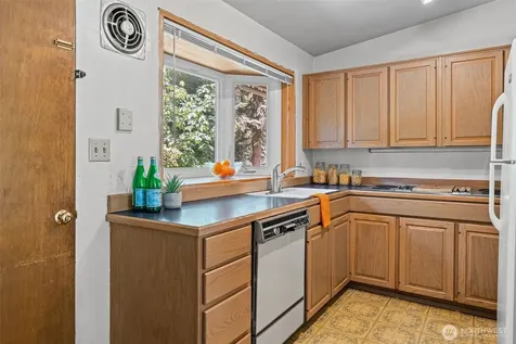 4045 149th Avenue SE Bellevue WA 98006