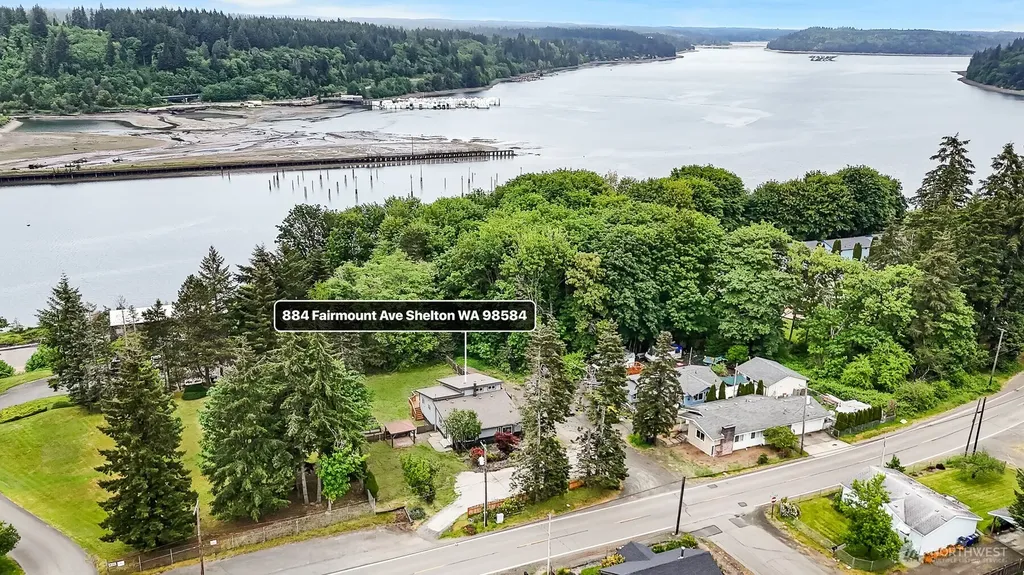 884 Fairmount Avenue Shelton WA 98584