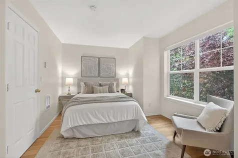 9257 Interlake Avenue N Seattle WA 98103