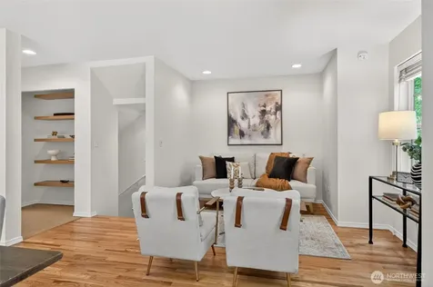 9257 Interlake Avenue N Seattle WA 98103