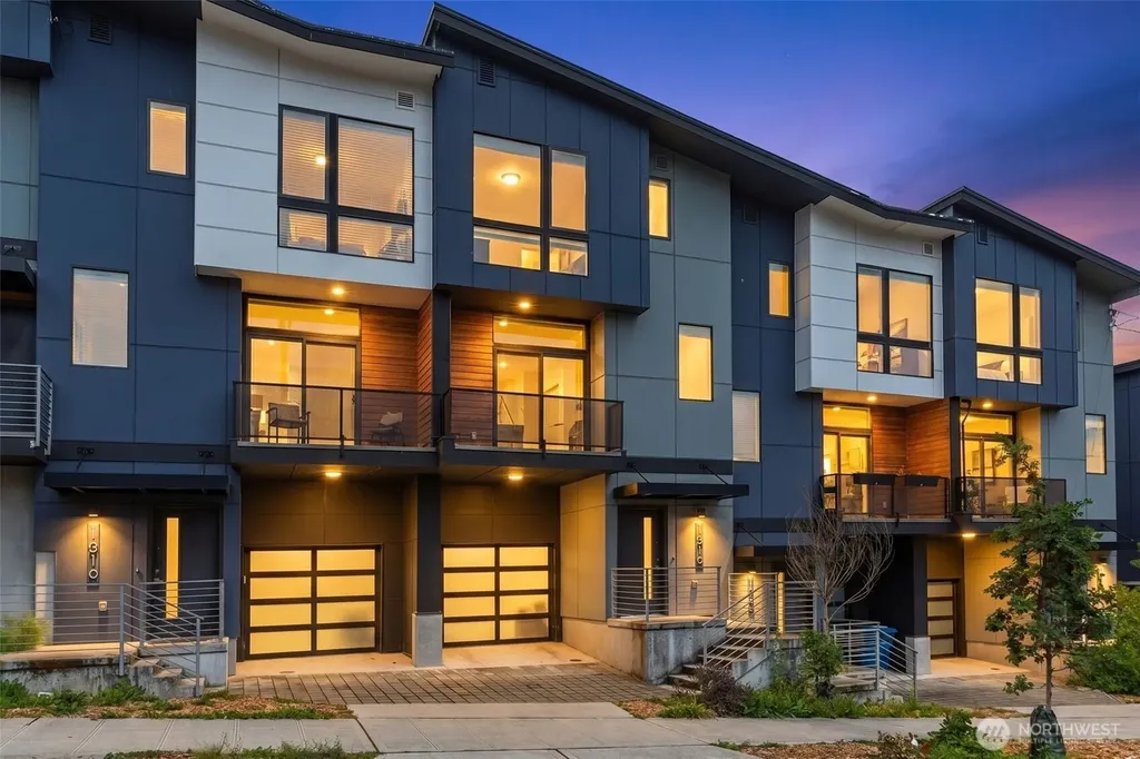 1318 Yakima Avenue S Seattle WA 98144