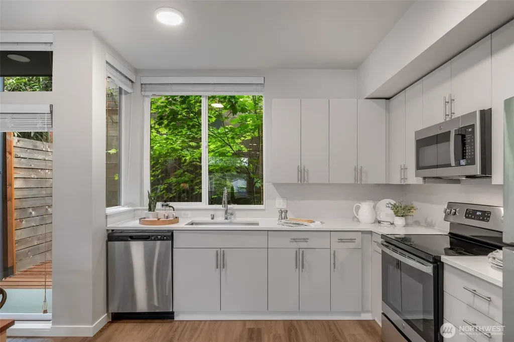 1318 Yakima Avenue S Seattle WA 98144