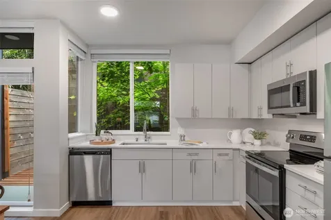 1318 Yakima Avenue S Seattle WA 98144
