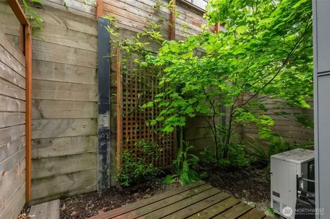 1318 Yakima Avenue S Seattle WA 98144