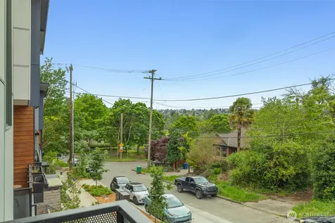 1318 Yakima Avenue S Seattle WA 98144