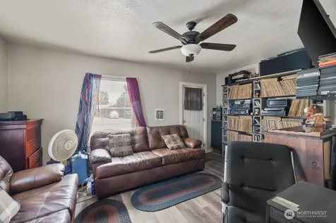 1311 W Mead Avenue Yakima WA 98902