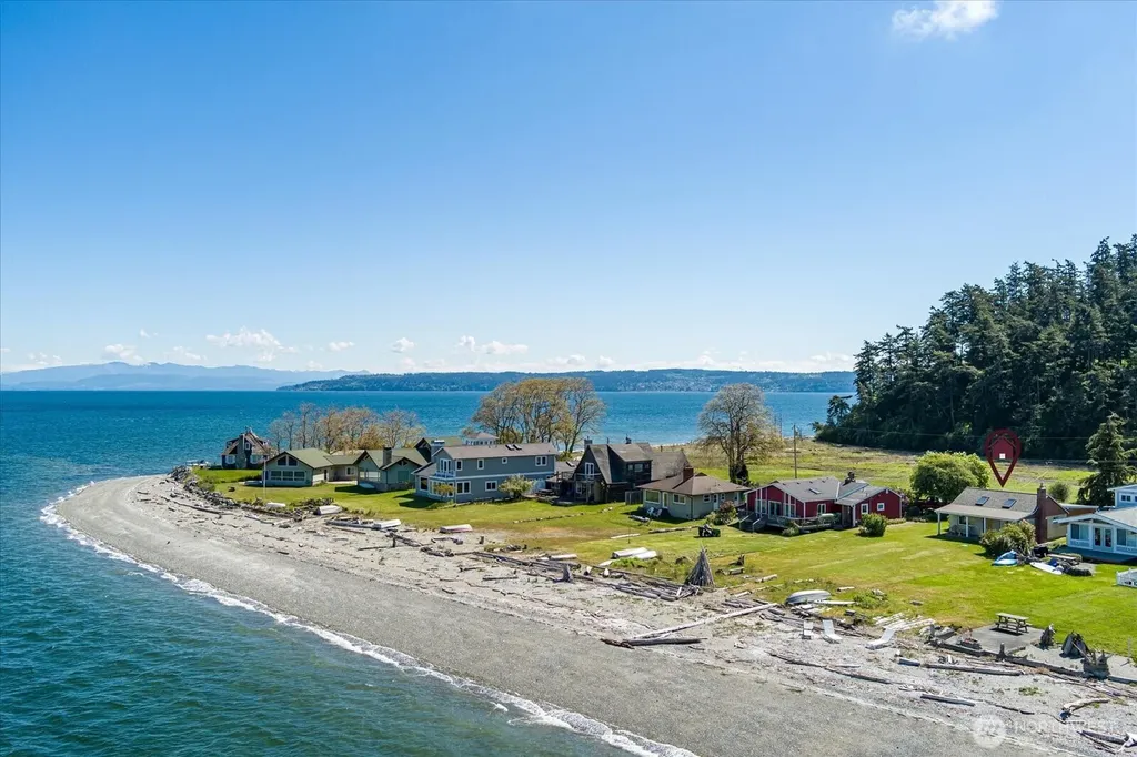 301 Snakelum Point Road Coupeville WA 98239