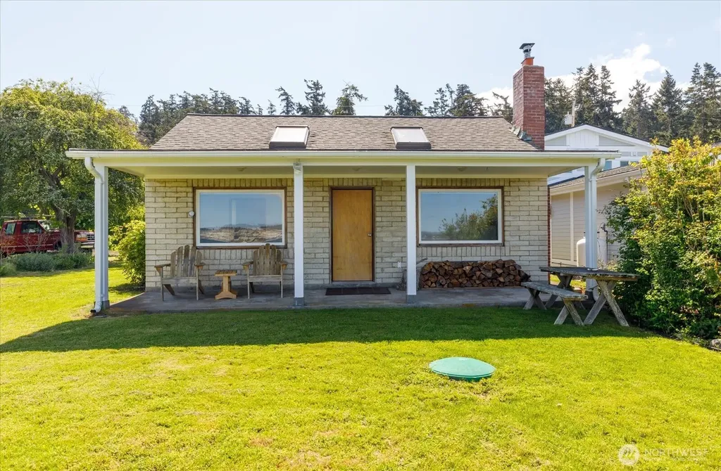 301 Snakelum Point Road Coupeville WA 98239