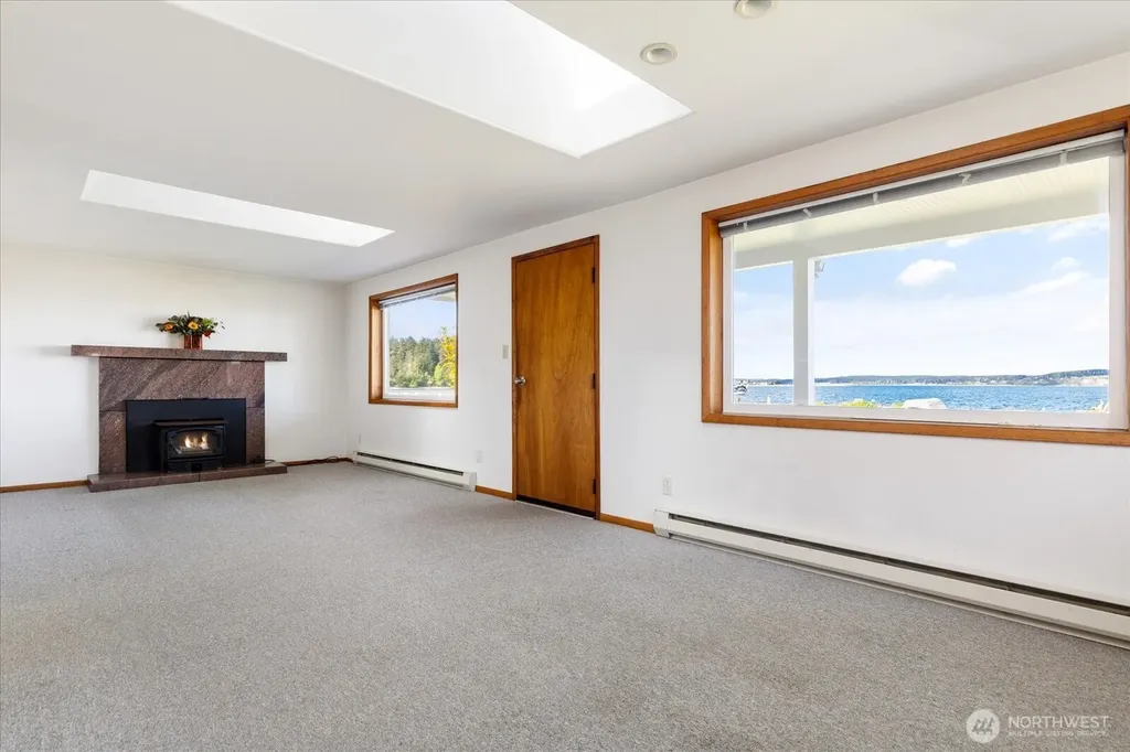 301 Snakelum Point Road Coupeville WA 98239