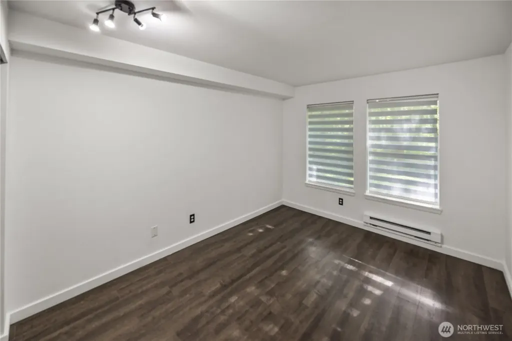 33020 10th Avenue SW Federal Way WA 98023