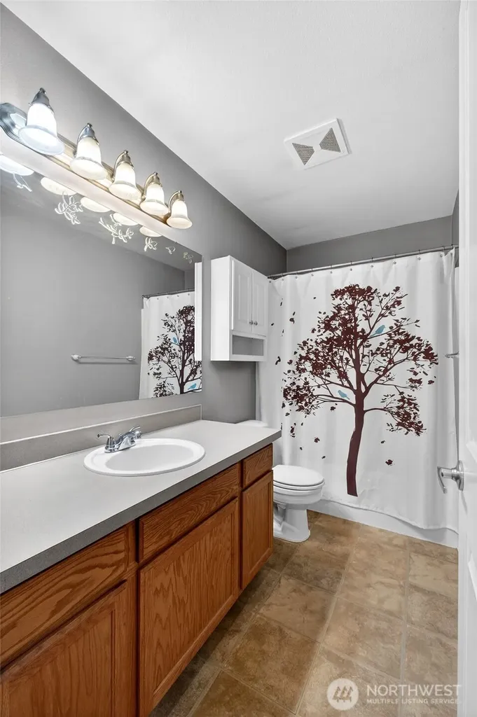 10702 211th Avenue Ct E Bonney Lake WA 98391