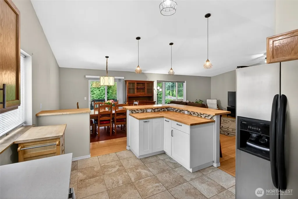 10702 211th Avenue Ct E Bonney Lake WA 98391