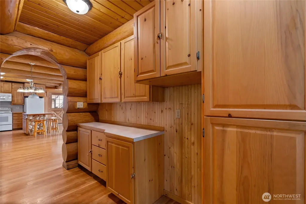 42323 22nd Avenue E Eatonville WA 98328