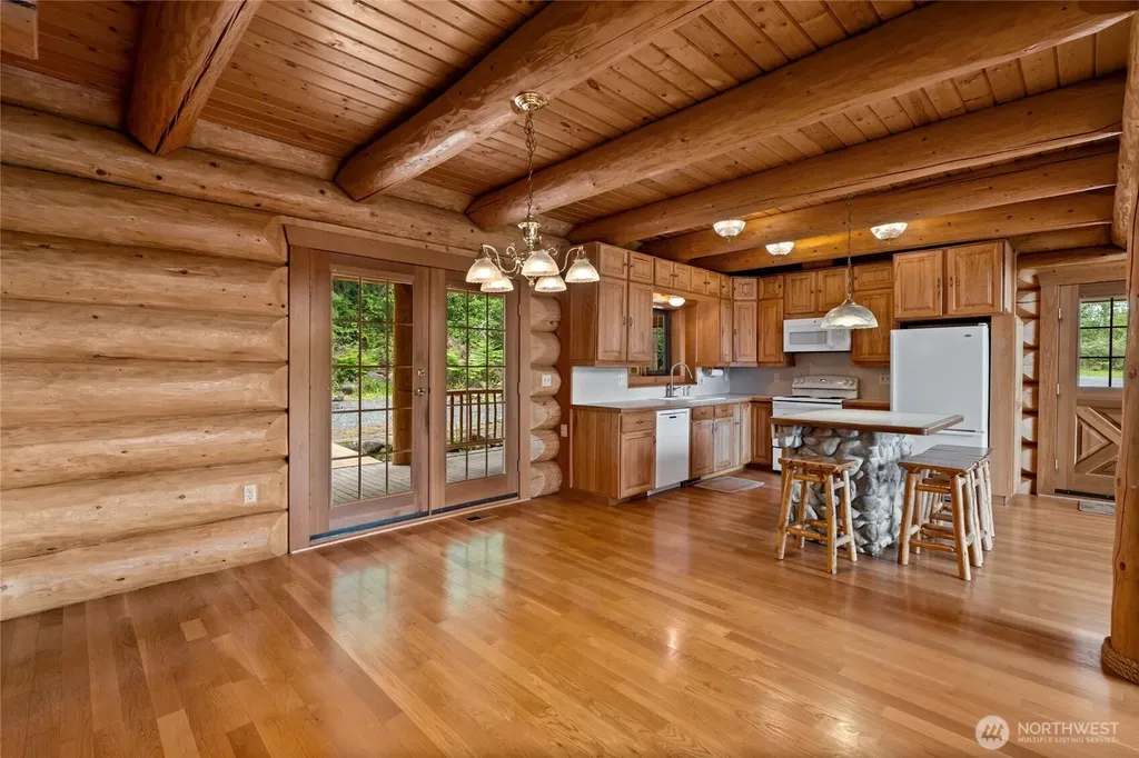 42323 22nd Avenue E Eatonville WA 98328