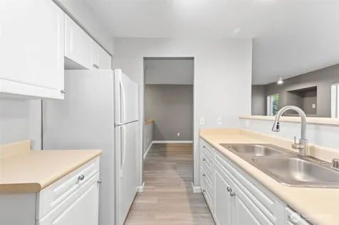 15150 140th Way SE Renton WA 98058