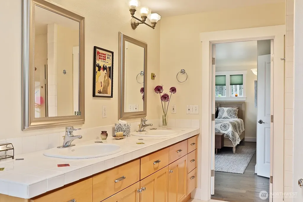 301 Noblecliff Place Langley WA 98260