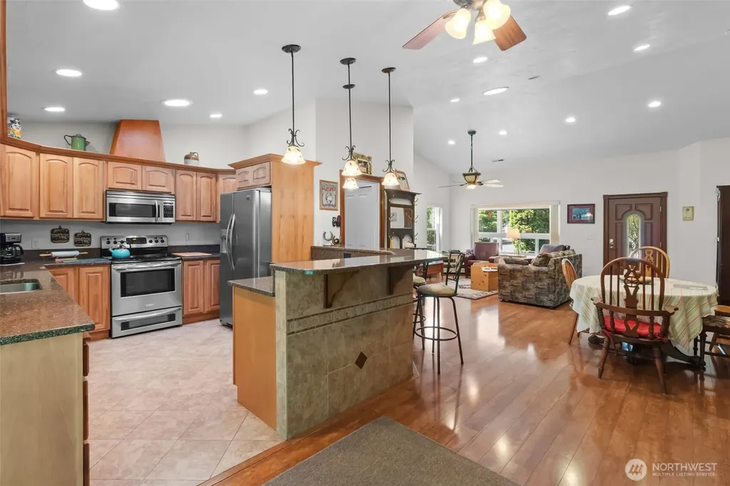 101 N Fairway Drive E Hoodsport WA 98548