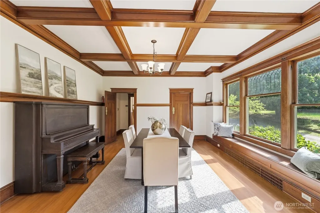20015 NE 50th Street Redmond WA 98053