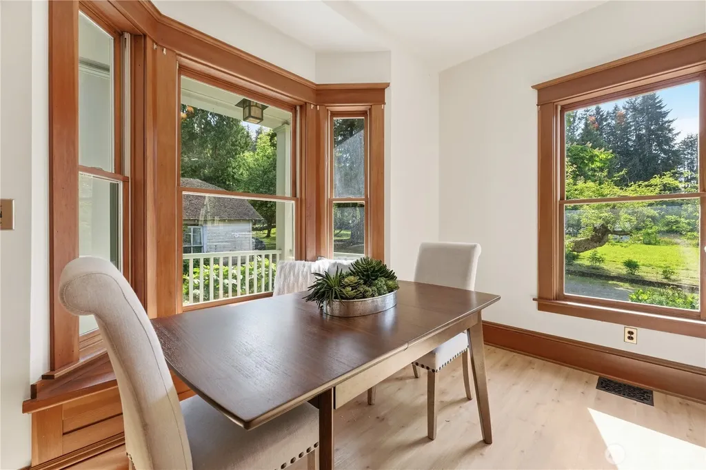 20015 NE 50th Street Redmond WA 98053