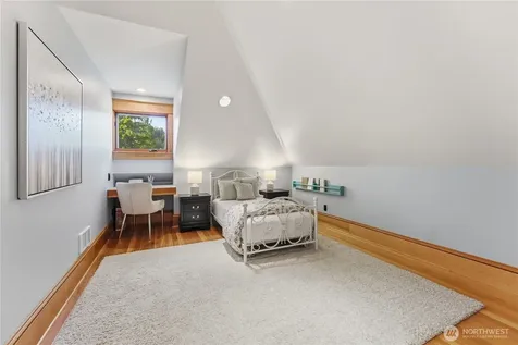 20015 NE 50th Street Redmond WA 98053
