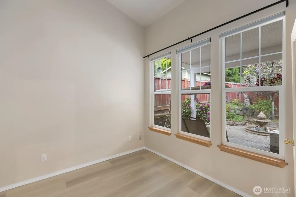 2727 151st Place SW Lynnwood WA 98087