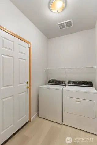 2727 151st Place SW Lynnwood WA 98087