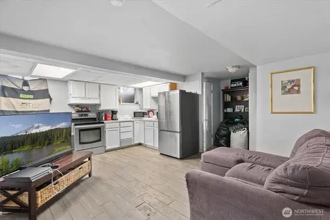 3732 Rockefeller Avenue Everett WA 98201