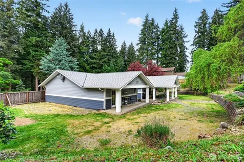12623 123rd Avenue E Puyallup WA 98374